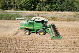 Carlos Alberto Arges Júnior aponta as inovações que vão transformar a produção agrícola em 2025, como IA e agricultura de precisão.