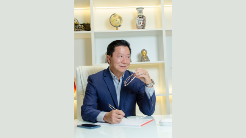 Preenchimento x bioestimuladores revela caminhos distintos para rejuvenescimento, como destaca Milton Seigi Hayashi.