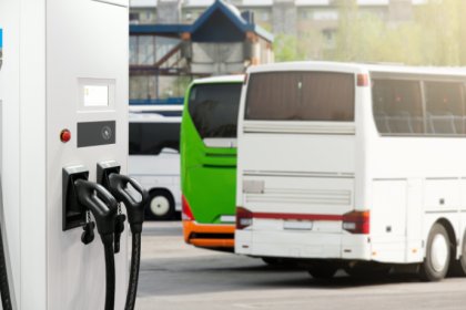 Governo Federal anuncia moradias, saneamento e ônibus elétricos para o RS