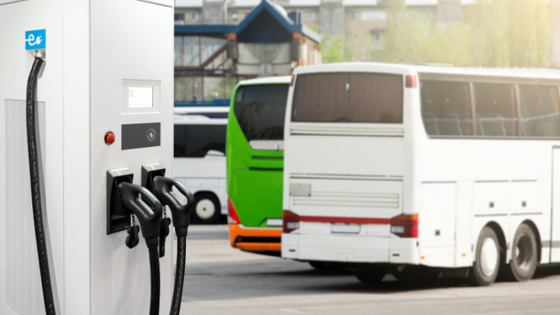 Governo Federal anuncia moradias, saneamento e ônibus elétricos para o RS